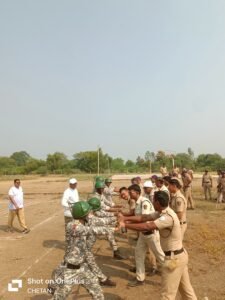 अकोट में दुर्गा देवी विसर्जन उत्सव को लेकर पुलिस प्रशासन अलर्ट, 30 कैमरों और ड्रोन से होगी निगरानी; 1,200 से अधिक पुलिसकर्मी व होमगार्ड तैनात