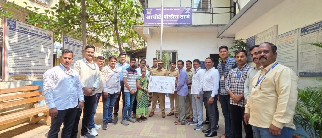 अचोले पुलिस की तत्परता से 43.93 लाख रुपये के चोरी हुए सोने के आभूषण बरामद, तीन घंटे की मशक्कत के बाद महिला को लौटाए 2 अचोले पुलिस की तत्परता से 43.93 लाख रुपये के चोरी हुए सोने के आभूषण बरामद, तीन घंटे की मशक्कत के बाद महिला को लौटाए | New India Times