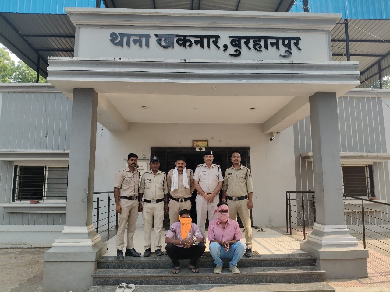 नवरात्रि विसर्जन और अस्पताल में विवाद करने वाले दो युवकों पर प्रतिबंधात्मक कार्रवाई | New India Times
