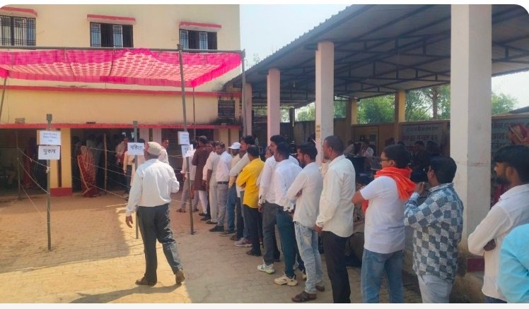 वाराणसी खंड शिक्षक निर्वाचन का मतदान शांतिपूर्ण संपन्न, 151 में से 132 मतदाताओं ने किया मतदान 2 वाराणसी खंड शिक्षक निर्वाचन का मतदान शांतिपूर्ण संपन्न, 151 में से 132 मतदाताओं ने किया मतदान | New India Times