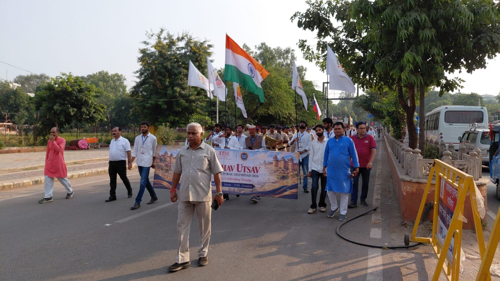 उद्भव उत्सव के कार्निवल में दिखी देश-विदेश की संस्कृतियों की रंगारंग छटा, मंगोलिया के राजदूत ने बढ़ाया कलाकारों का उत्साह 1 उद्भव उत्सव के कार्निवल में दिखी देश-विदेश की संस्कृतियों की रंगारंग छटा, मंगोलिया के राजदूत ने बढ़ाया कलाकारों का उत्साह | New India Times