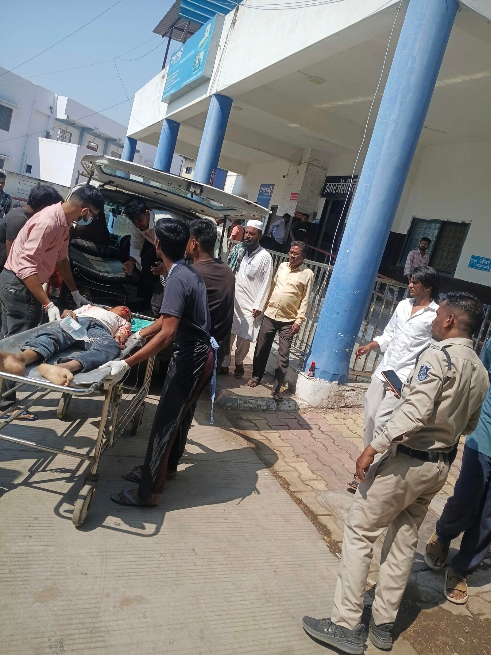 दो बाइकों की भिड़ंत में चार लोग घायल, डायल-112 की तत्परता से समय पर मिला उपचार 1 दो बाइकों की भिड़ंत में चार लोग घायल, डायल-112 की तत्परता से समय पर मिला उपचार | New India Times