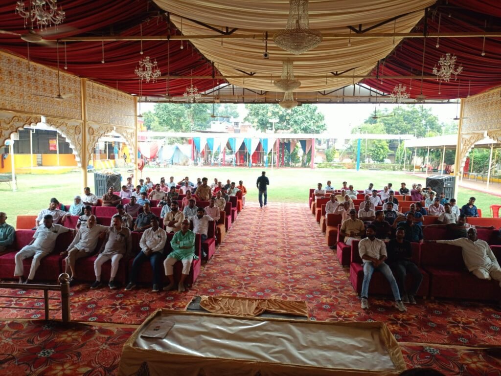 दिल्ली रैली की तैयारियों को लेकर ग्वालियर ब्लॉक कांग्रेस की बैठक संपन्न, अधिकाधिक भागीदारी का संकल्प 3 दिल्ली रैली की तैयारियों को लेकर ग्वालियर ब्लॉक कांग्रेस की बैठक संपन्न, अधिकाधिक भागीदारी का संकल्प | New India Times