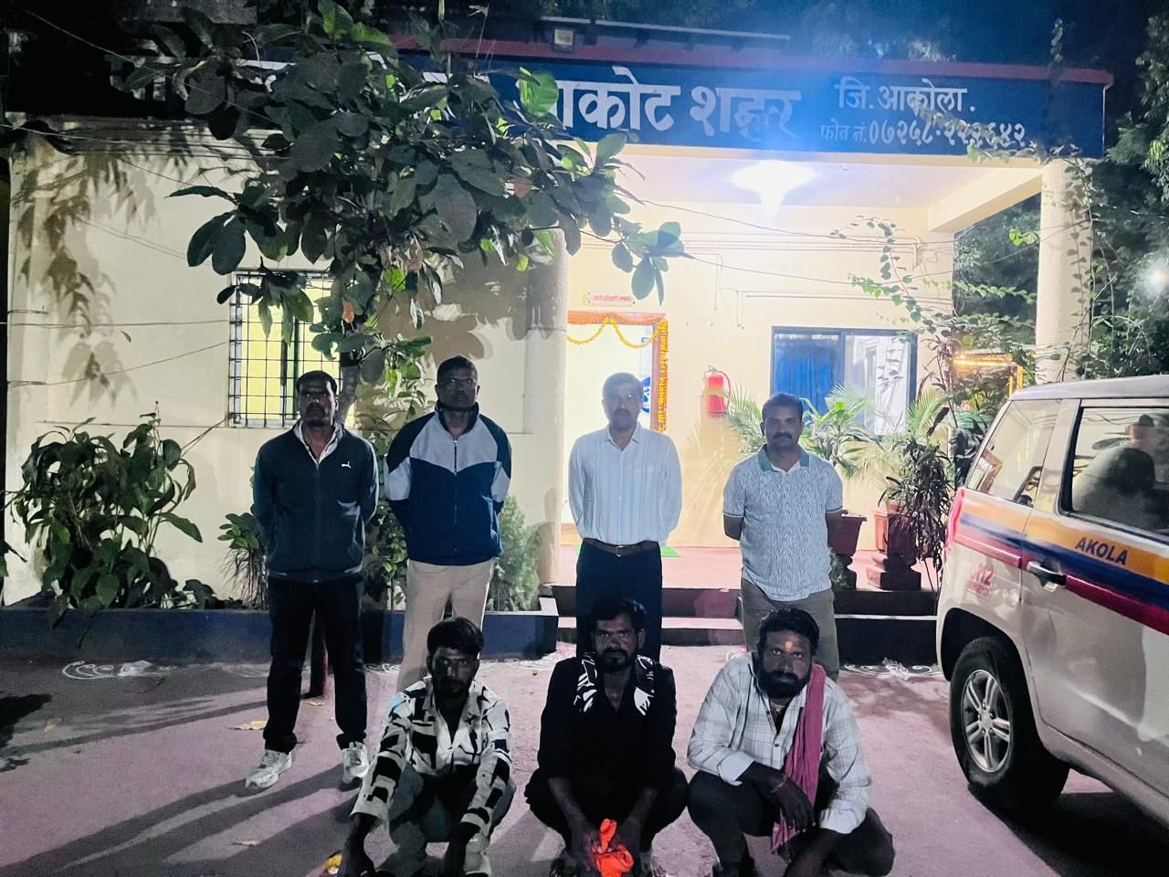 अकोट में चार सराईत अपराधी एक साल के लिए पांच जिलों से तड़ीपार | New India Times