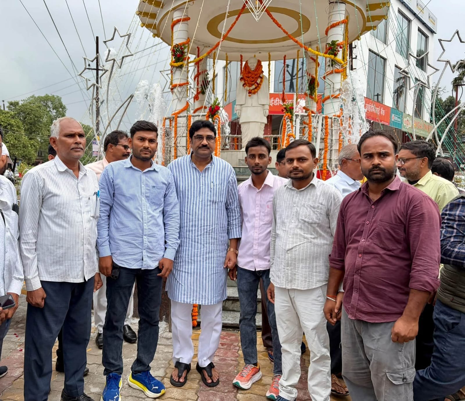 लौह पुरुष सरदार पटेल की जयंती पर पालिका अध्यक्ष चंद्रप्रकाश वर्मा ने प्रतिमा पर किया माल्यार्पण 1 लौह पुरुष सरदार पटेल की जयंती पर पालिका अध्यक्ष चंद्रप्रकाश वर्मा ने प्रतिमा पर किया माल्यार्पण | New India Times