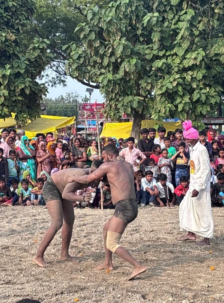 विराट कुश्ती दंगल में राजेश तिवारी और पायल ने मारी बाज़ी, पहलवानों ने दिखाया दमखम 1 विराट कुश्ती दंगल में राजेश तिवारी और पायल ने मारी बाज़ी, पहलवानों ने दिखाया दमखम | New India Times