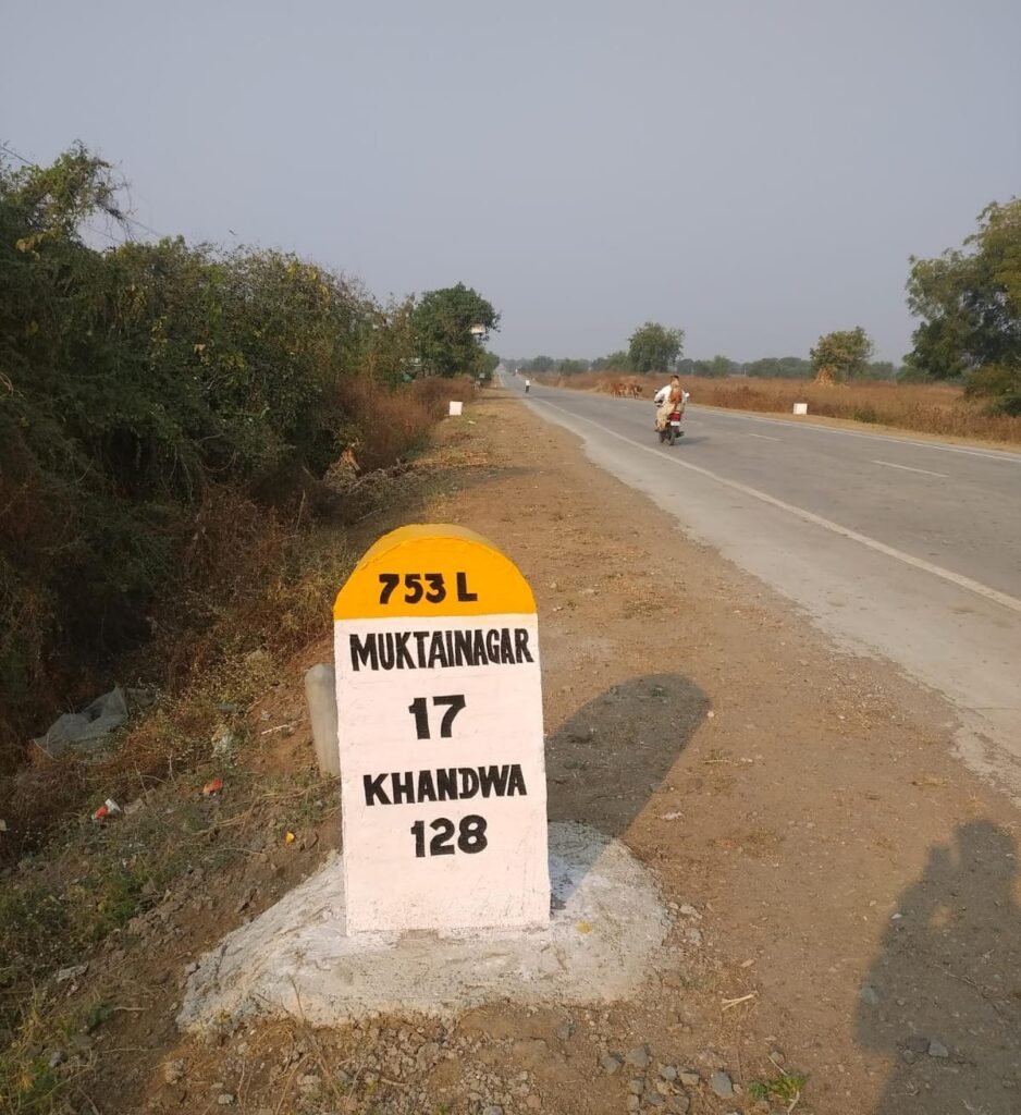 स्पीड ब्रेकर के अभाव से बच्चों समेत तीन की मौत : कठघरे में PWD 2 स्पीड ब्रेकर के अभाव से बच्चों समेत तीन की मौत : कठघरे में PWD | New India Times
